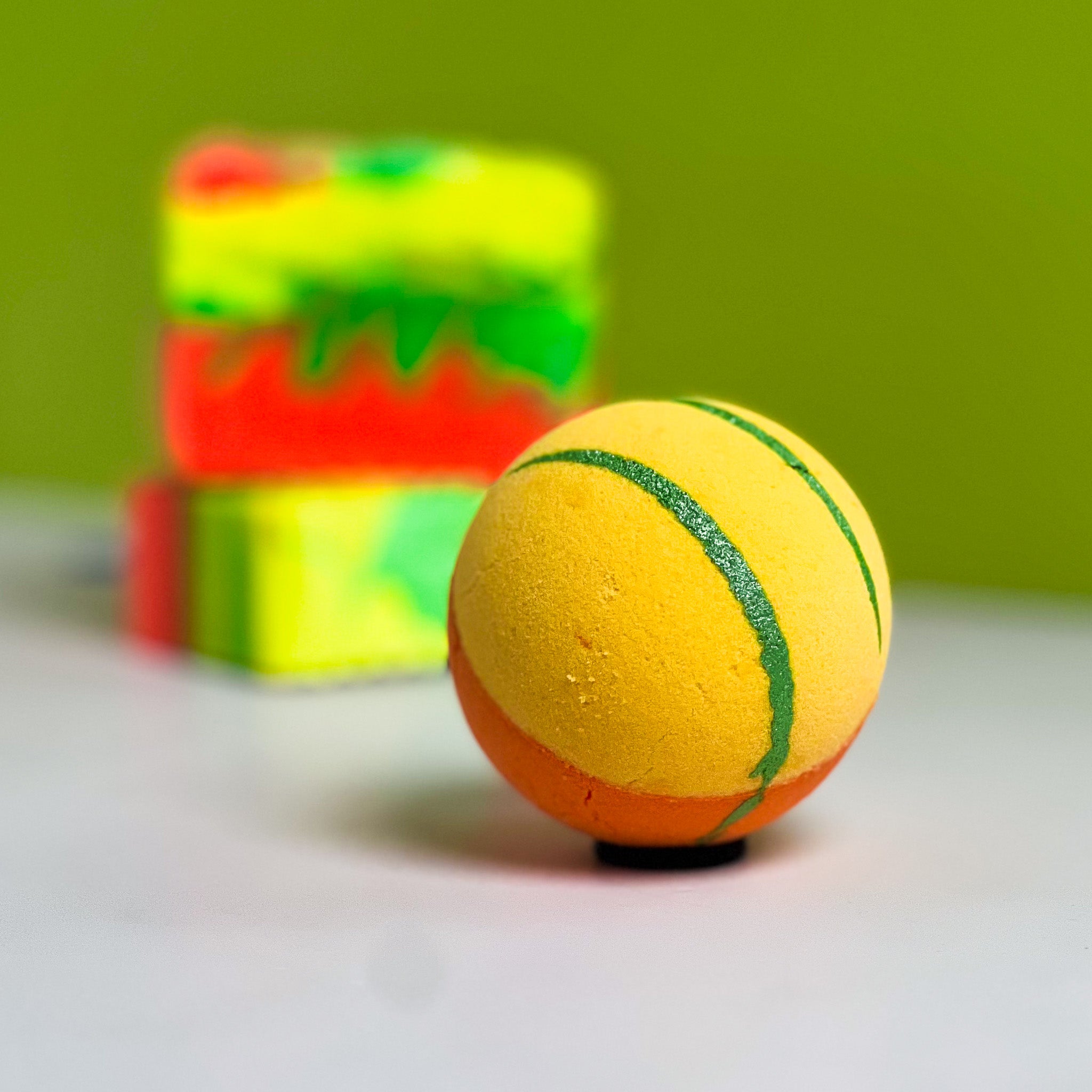 ENDLESS SUMMER BATH BOMB