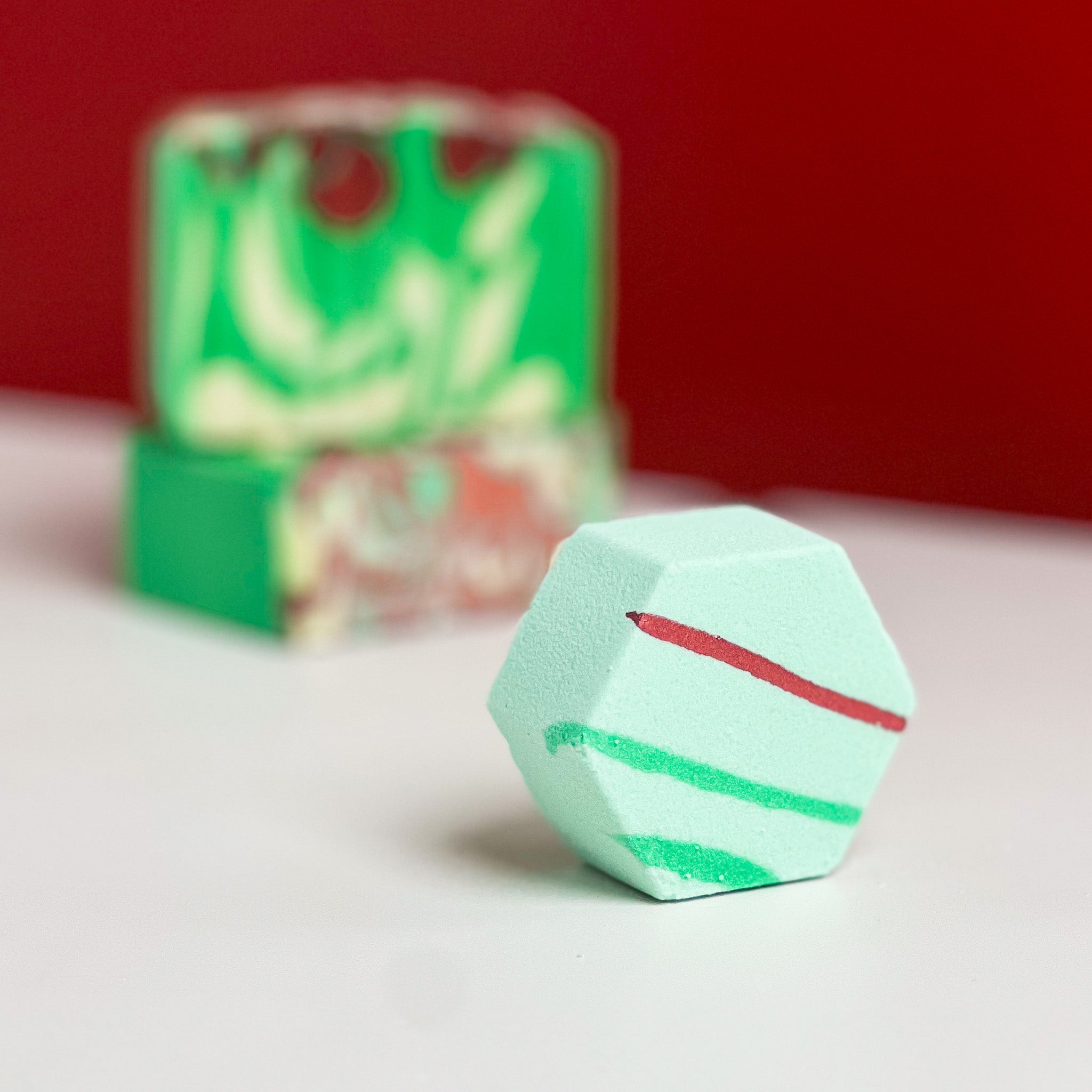 DECK THE HALLS SHOWER FIZZLE